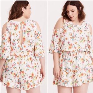 Torrid floral romper size 3